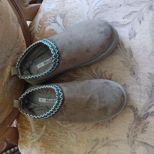 Mud Pie Green Cozy Slippers